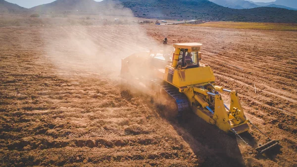 Excavadora Empujando Rasgando Terreno Pedazo Tierra Agrícola — Foto de Stock