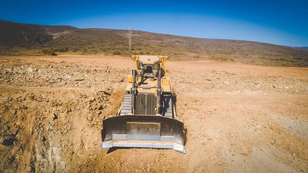Excavadora Empujando Rasgando Terreno Pedazo Tierra Agrícola —  Fotos de Stock