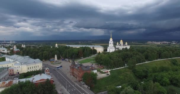 Havadan Görünümü Uspensky Katedrali Park Alanı Fırtına Bulutu — Stok video