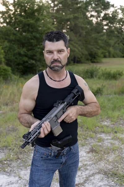 Emekli oldun, yüksek eğitimli asker çalışma özelleştirilmiş-risk istemcilere nerede yüksek, güvenlik çok iyi öder tehlikeli bir iş