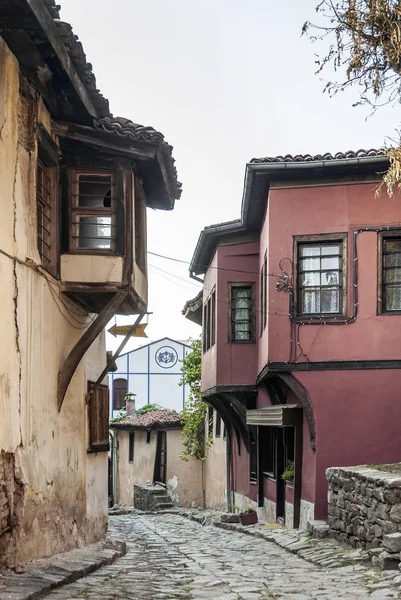 Traditionele Huizen Geplaveide Straat Oude Stad Van Plovdiv Bulgarije — Stockfoto