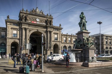 Hauptbanhof merkez demiryolu İstasyonu landmark eski şehir, Zürih İsviçre