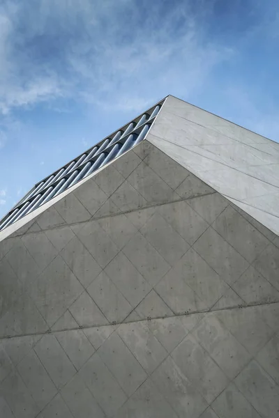 ポルトガルのポルトでランドマーク近代建築詳細カサ ムジカ コンサート ホール — ストック写真