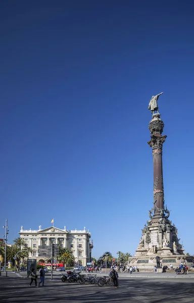 Διάσημο Columbus Μνημείο Ορόσημο Στην Περιοχή Port Vell Κεντρικής Βαρκελώνη — Φωτογραφία Αρχείου