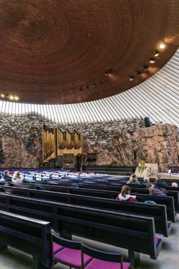 Temppeliaukio kaya kilise ünlü modern mimarlık Simgesel Yapı iç helsinki Finlandiya