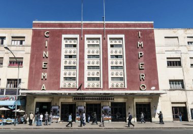 İtalyan sömürge sanat deco eski sinema merkezi asmara Eritre sokakta Binası