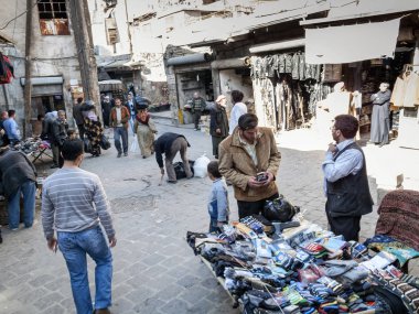 alışveriş caddesi eski kasaba Halep Suriye meşgul Çarşısı Pazar