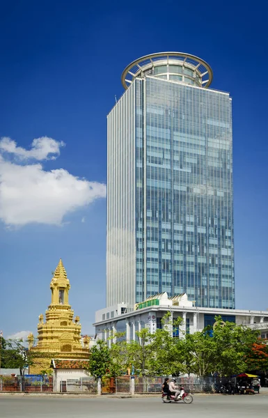 Canadia Банк Башта Сучасної Архітектури Будівлі Хмарочос Центральній Пномпень Місто — стокове фото