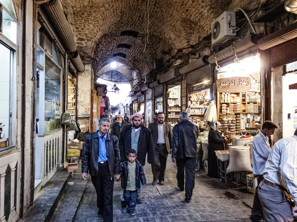 Ocupado Mercado Zoco Calle Comercial Casco Antiguo Aleppo Syria — Foto de Stock