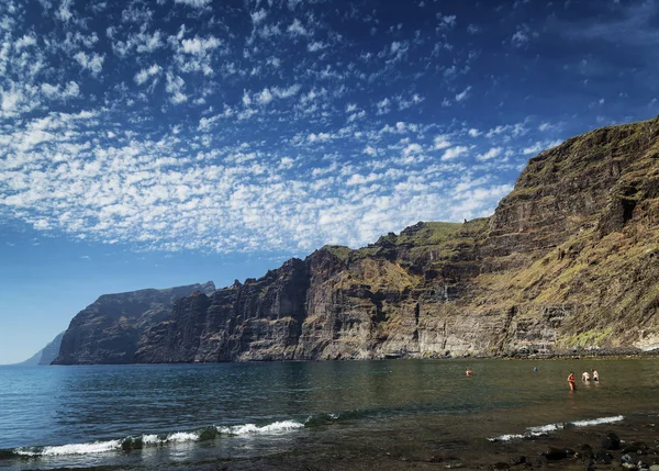 Los Gigantes Klippen Naturdenkmal Und Vulkanischen Schwarzen Sandstrand Süden Der — Stockfoto