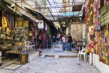 Filistin Çarşısı ın Bazaarı Pazar sokak mağazalar tezgahları Kudüs eski kasaba İsrail '