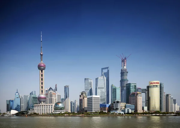 Pudong Rivier Moderne Stedelijke Skyline Wolkenkrabbers Central Shanghai China Stad — Stockfoto