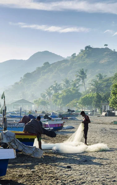 Los Pescadores Timorenses Playa Tropical Exótica Dili Timor Oriental Amanecer —  Fotos de Stock