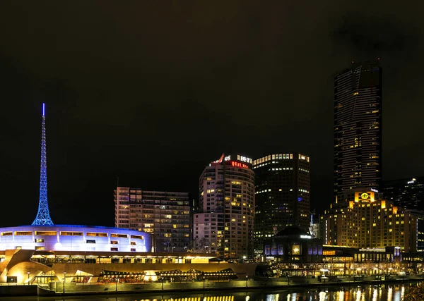 Merkez Melbourne Şehir Nehir Yan Modern Kent Manzarası Gece Avustralya — Stok fotoğraf