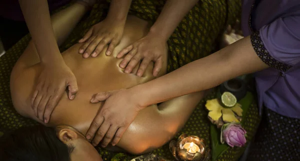 Asiático Quatro Mãos Massagem Spa Natural Orgânico Beleza Tratamento — Fotografia de Stock