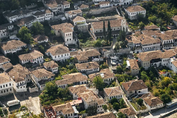 阿尔巴尼亚培拉特培拉特历史古城屋顶的看法 — 图库照片