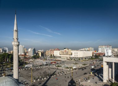 Skanderberg Ana Meydanı ve Camii Simgesel Yapı Merkezi Tiran şehir Arnavutluk