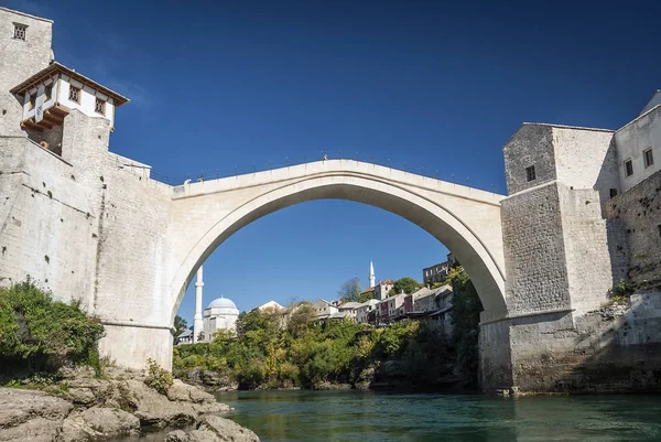 Παλιά Γέφυρα Διάσημο Ορόσημο Στην Πόλη Μόσταρ Βοσνία Και Ερζεγοβίνη — Φωτογραφία Αρχείου