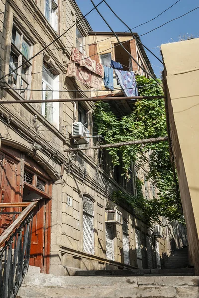 Baku Starego Miasta Ulica Widokiem Miasto Azerbejdżanie Tradycyjną Architekturą Drzwi — Zdjęcie stockowe