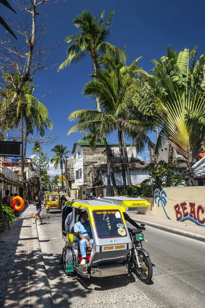 Tuk Tuk Trike Taxi Transporte Local Carretera Principal Centro Boracay — Foto de Stock