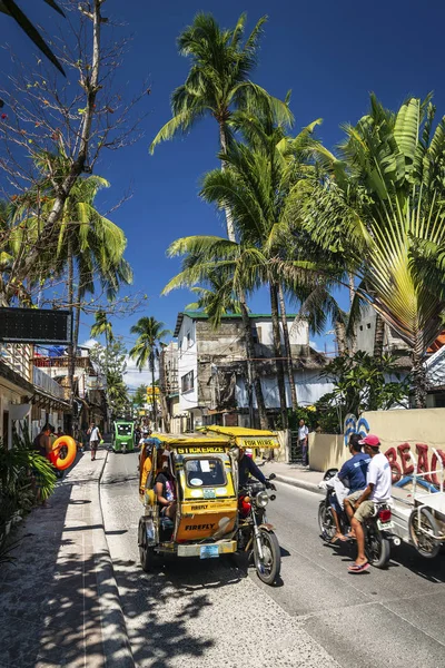 Tuk Tuk Trike Taxi Lokala Transporter Huvudvägen Centrala Boracay Island — Stockfoto