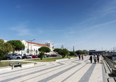 downtowm figueira da foz şehir merkezi cadde görünümü Portekiz