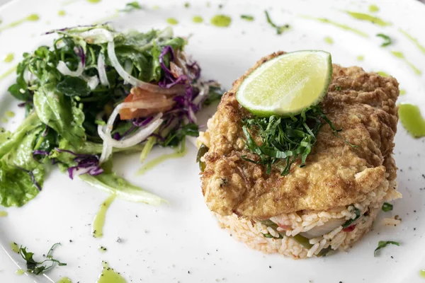 Fresh Fried Battered Cod Fish Fillet Summer Light Lunch Meal — Stock Photo, Image