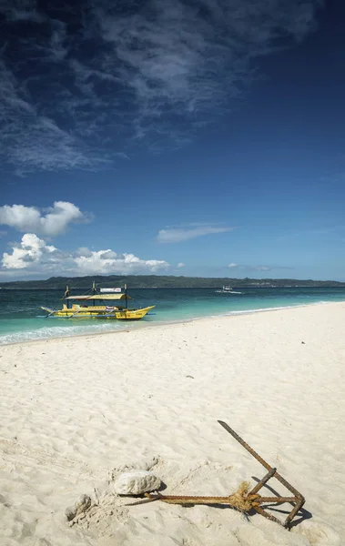 Barche Turistiche Sulla Spiaggia Puka Resort Nel Paradiso Tropicale Isola — Foto Stock