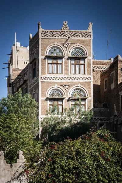 Hagyományos építészeti épületek megtekintéséhez Sanaa város Old Town i — Stock Fotó