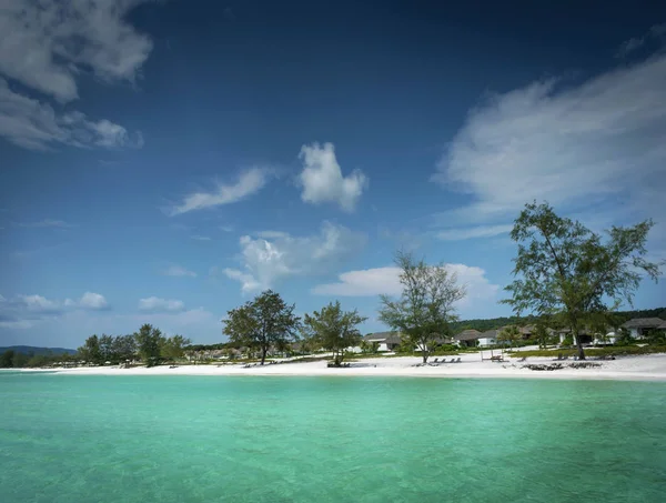 Rajská pláž na ostrově Koh Rong nedaleko Sihanoukville Kambodža co — Stock fotografie