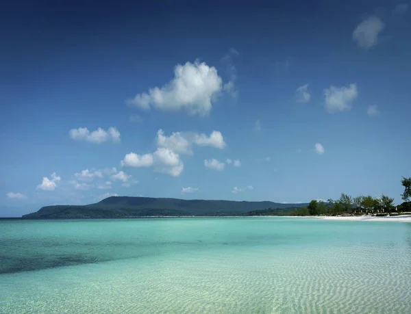 Langer Strand im tropischen Paradies Koh Rong Insel Kambodscha — Stockfoto