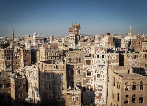 Vedere la orașul Sanaa arhitectura orașului vechi orizont în Yemen — Fotografie, imagine de stoc