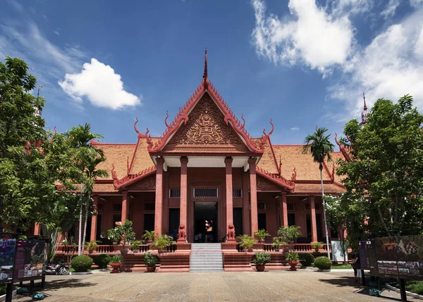Památková budova Národního muzea v Phnompenhu City Kambodža — Stock fotografie