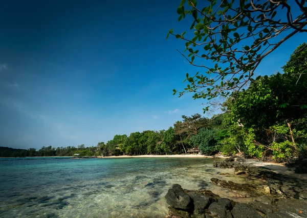 ツリーハウスベイ キエフ Sihanoukville Cambodia近くの楽園の島 — ストック写真