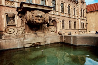 Üçüncü kale avlusu Prag Kalesi yaz aylarında Prag, Çek Cumhuriyeti