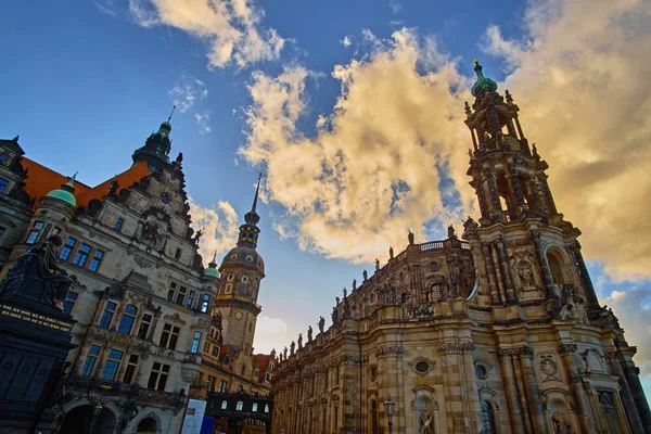 Marcos da Saxônia Alemanha - cidade barroca elegante Dresden, atração turística popular — Fotografia de Stock