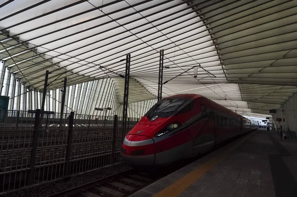 Reggio Emilia Itália Circa Março 2018 Estação Ferroviária Santiago Calatrava — Fotografia de Stock