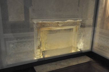 Moncalieri, İtalya - Mayıs 2017 yaklaşık: yangından sonra yeniden inşa Moncalieri castle Odalar