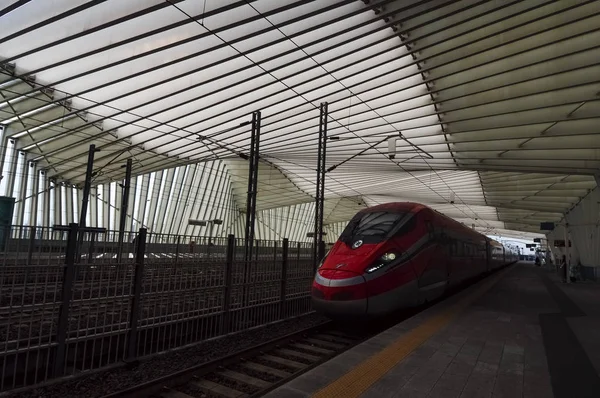 Reggio Emilia Itália Circa Março 2018 Estação Ferroviária Santiago Calatrava — Fotografia de Stock