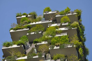 Milan, İtalya - Nisan 2018 yaklaşık: Bosco (dikey orman anlamına gelir Verticale adlı gökdelen)