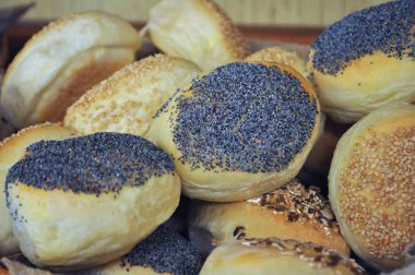 Ekmek (un hamuru ve su hamurundan).