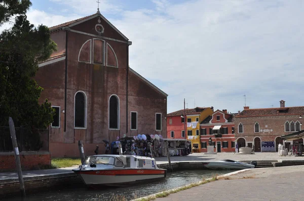 明るい色調でヴェネツィア イタリア 2018 ブラーノ島伝統建築 — ストック写真