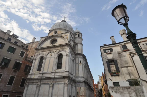 イタリアのヴェネツィアの街の眺め — ストック写真