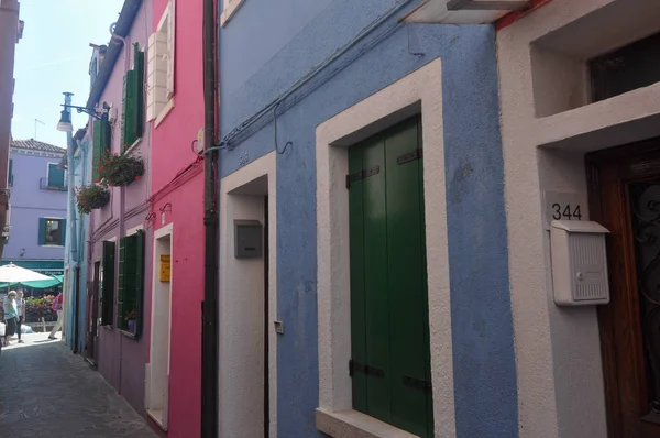 Venedig Italien Circa Juni 2018 Burano Traditionell Arkitektur Med Ljusa — Stockfoto