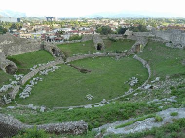 Antik Roma Tiyatrosu arkeolojik Park Cassino, İtalya
