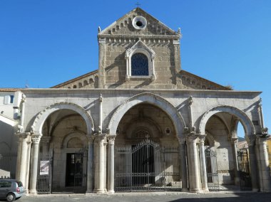 Katedral Sessa Aurunca (Duomo) Sessa Aurunca, İtalya
