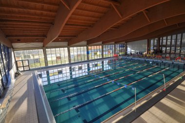 ForLI, İtalya - CIRCA 2018 ARALIK: Belediye yüzme havuzu