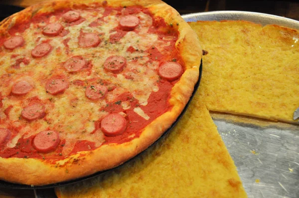 Geleneksel Talyan Yemekleri Pişmiş Biberli Pizza Farinata Yulaf Çorbası — Stok fotoğraf