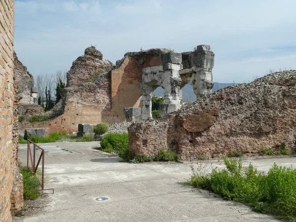 Ruínas do anfiteatro romano em Santa Maria Capua Vetere — Fotografia de Stock