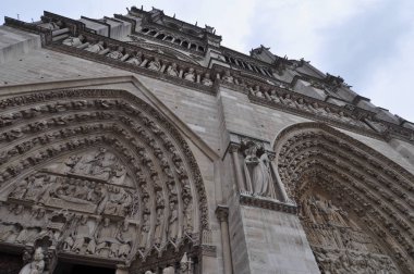 Paris 'teki Notre Dame